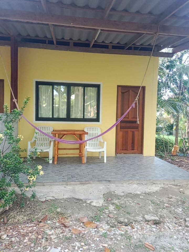 ホテル Som Palmgarden Ko Lanta エクステリア 写真